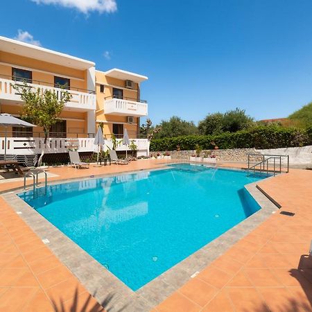 Aphrodite Apartments Каливес Екстериор снимка