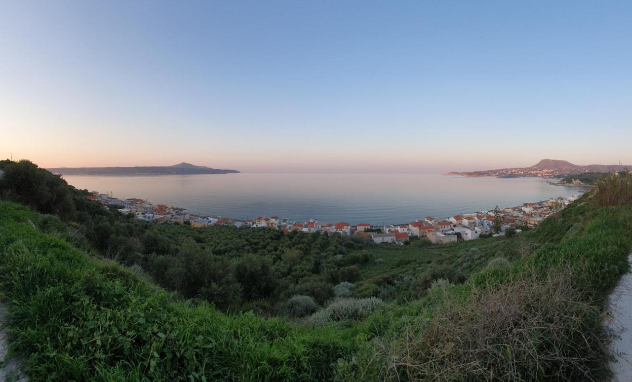 Aphrodite Apartments Каливес Екстериор снимка