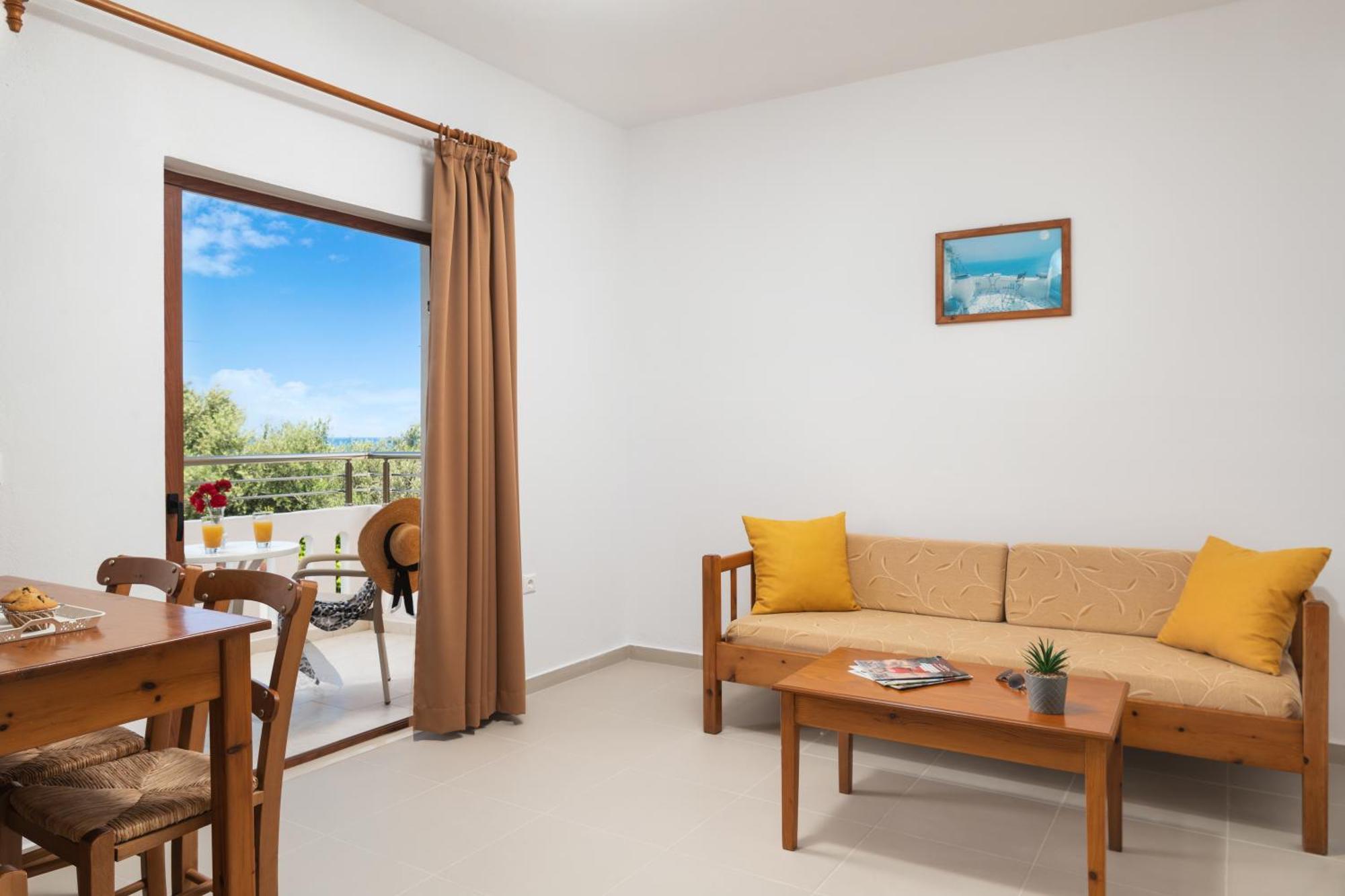 Aphrodite Apartments Каливес Екстериор снимка